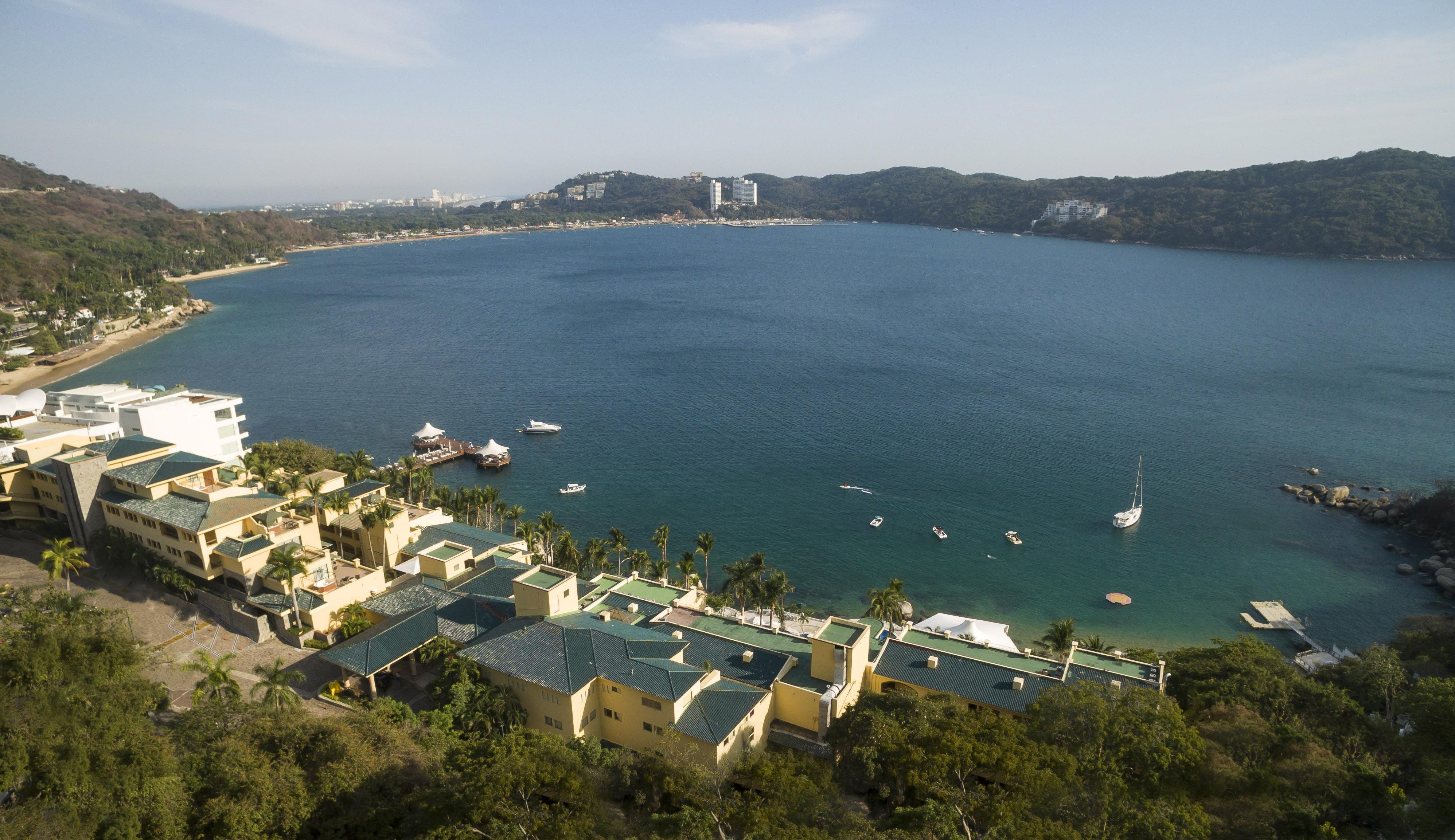 Отель Camino Real Acapulco Diamante Экстерьер фото Phuket viewpoint