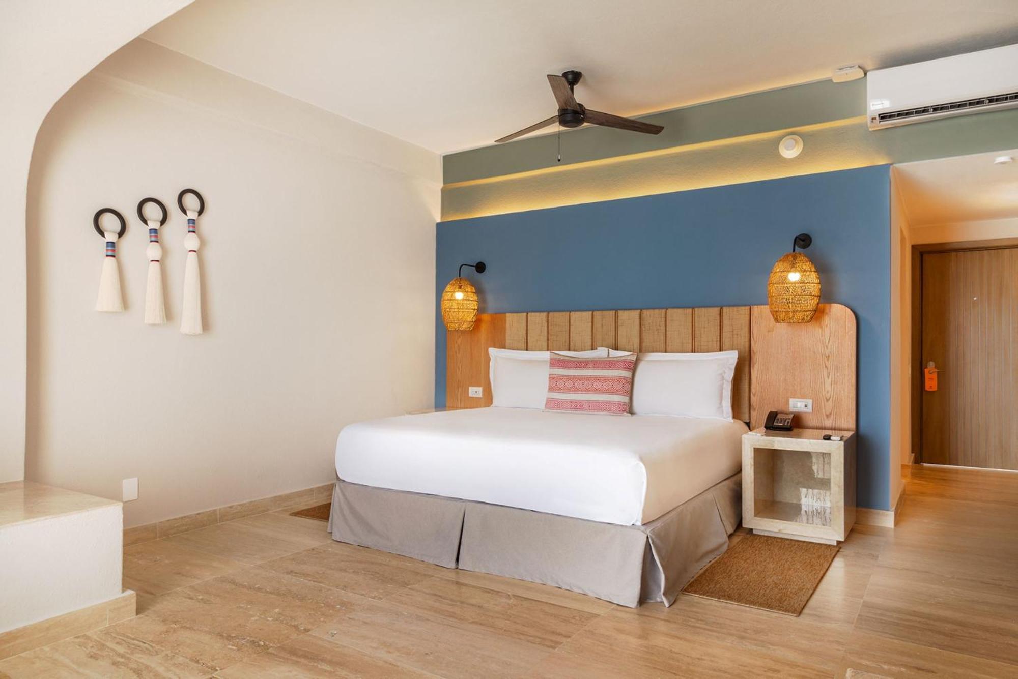 Отель Camino Real Acapulco Diamante Экстерьер фото A bedroom at the hotel